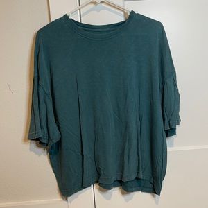 Universal Thread tee